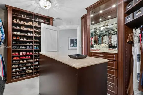 2600 Island Boulevard Aventura FL 33160