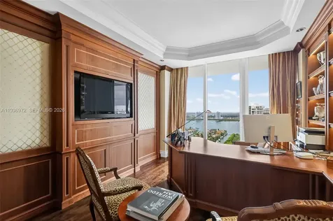 2600 Island Boulevard Aventura FL 33160