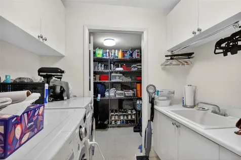 2600 Island Boulevard Aventura FL 33160
