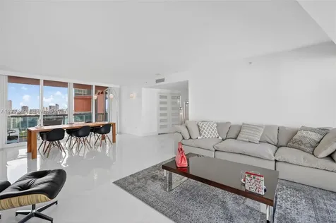 3370 Hidden Bay Drive Aventura FL 33180