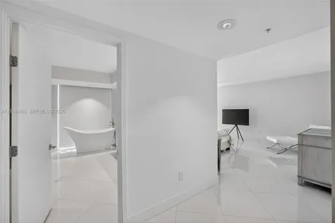 3370 Hidden Bay Drive Aventura FL 33180