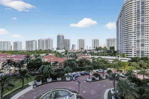 1000 Island Boulevard Aventura FL 33160