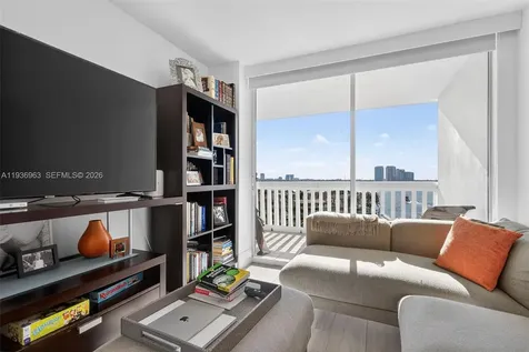 1000 Island Boulevard Aventura FL 33160