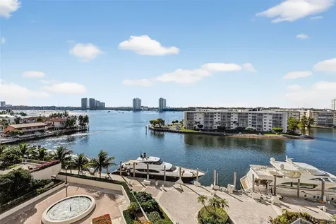 1000 Island Boulevard Aventura FL 33160