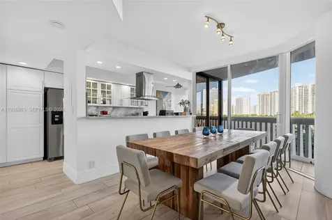 1000 Island Boulevard Aventura FL 33160