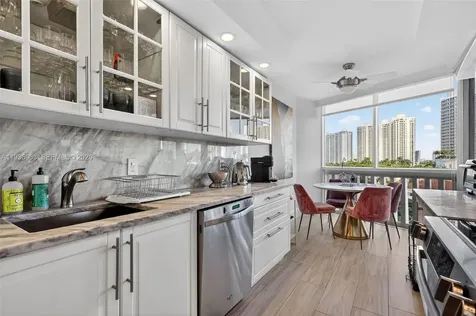 1000 Island Boulevard Aventura FL 33160