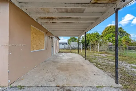 20520 NW 21st Avenue Miami Gardens FL 33056
