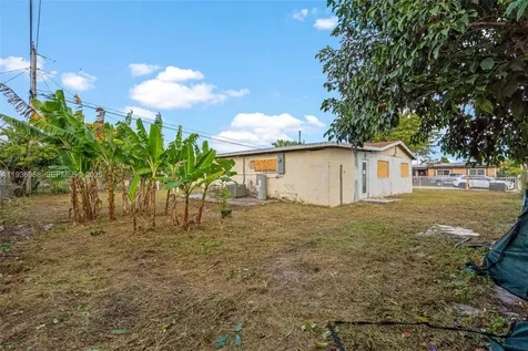 20520 NW 21st Avenue Miami Gardens FL 33056