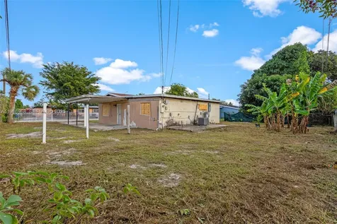 20520 NW 21st Avenue Miami Gardens FL 33056