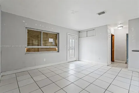 20520 NW 21st Avenue Miami Gardens FL 33056