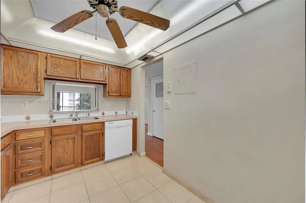 1100 NW 87th Avenue Coral Springs FL 33071