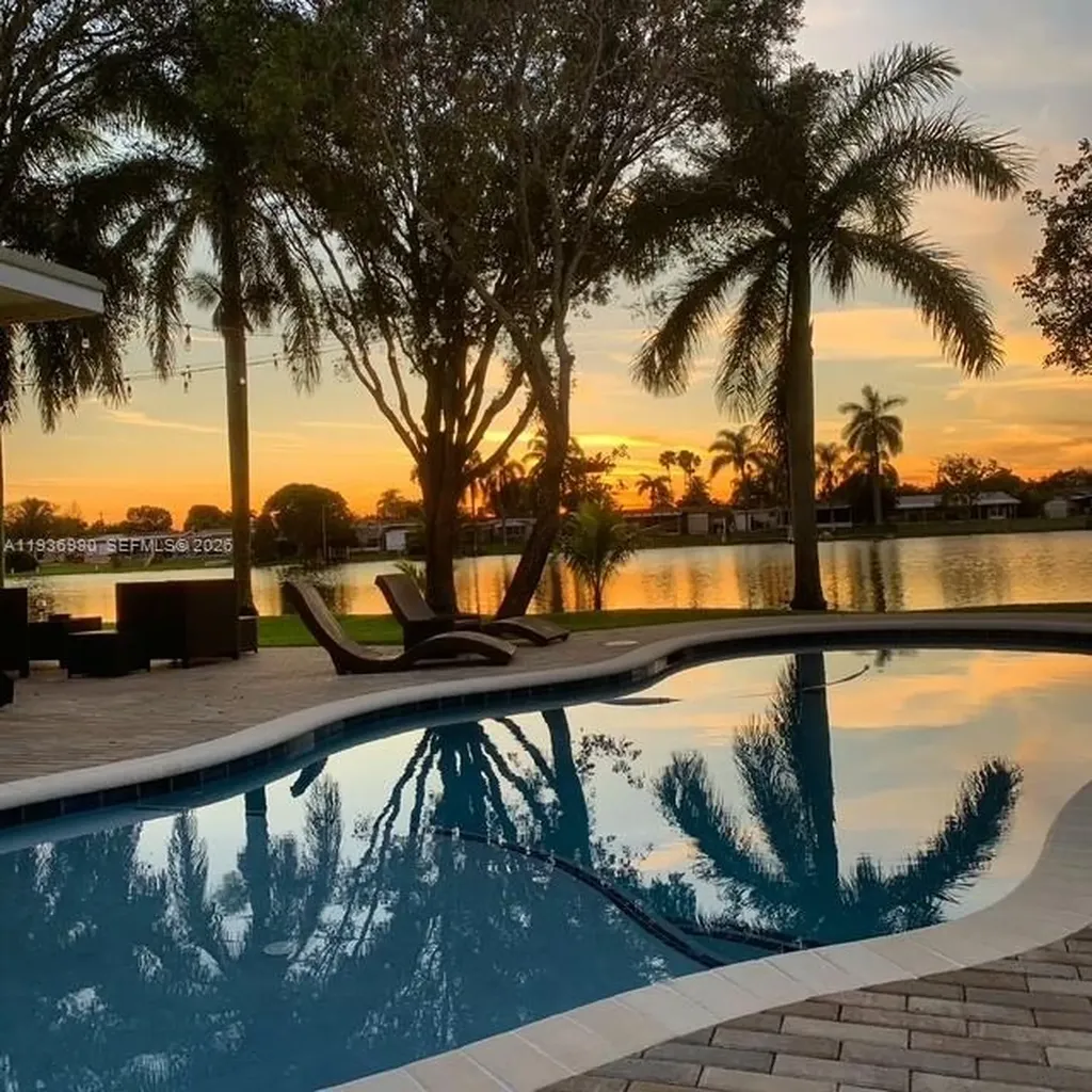 1160 NW 86th Terrace Pembroke Pines FL 33024