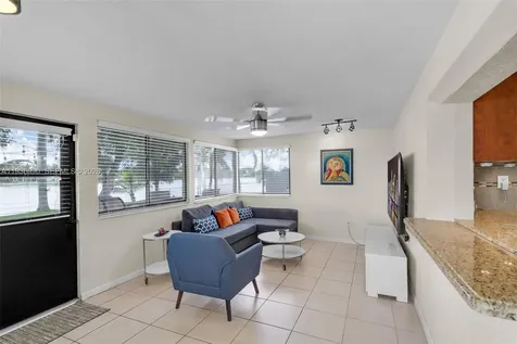 1160 NW 86th Terrace Pembroke Pines FL 33024