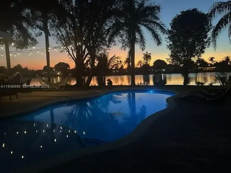 1160 NW 86th Terrace Pembroke Pines FL 33024