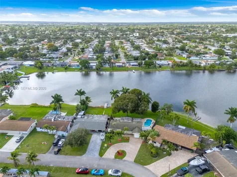 1160 NW 86th Terrace Pembroke Pines FL 33024
