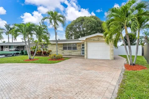 1160 NW 86th Terrace Pembroke Pines FL 33024
