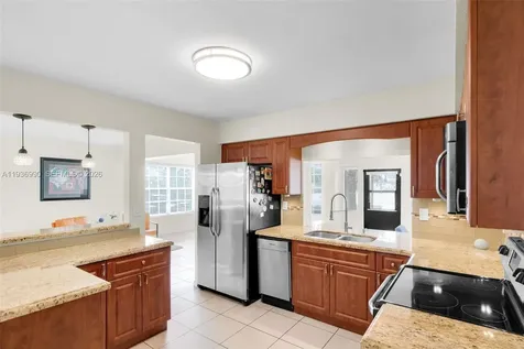 1160 NW 86th Terrace Pembroke Pines FL 33024