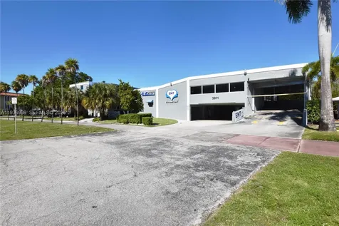 3911 Hollywood Boulevard Hollywood FL 33021
