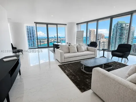 300 Biscayne Blvd Way Miami FL 33130