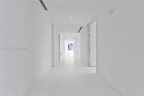 300 Biscayne Boulevard Way Miami FL 33130