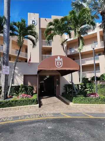7649 E Granville Drive Tamarac FL 33321