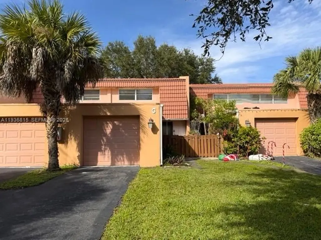 8605 NW 35th Court Coral Springs FL 33065