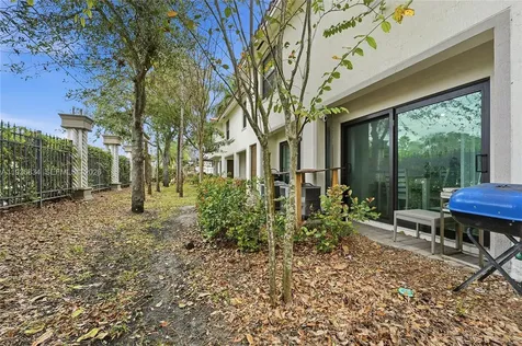5059 Genove Place Riviera Beach FL 33410
