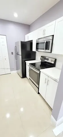 1005 NE 42nd Place Homestead FL 33033