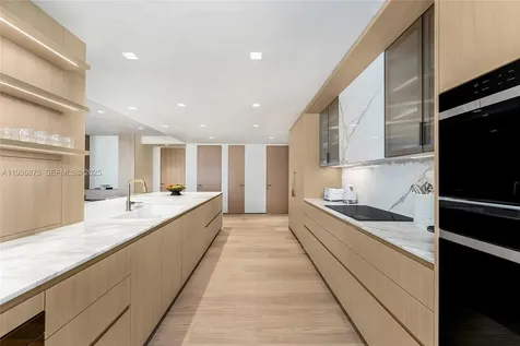 2521 Fisher Island Drive Miami Beach FL 33109