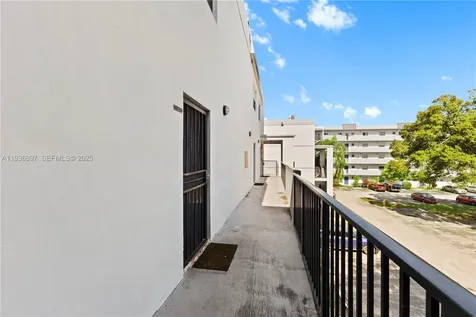 7501 NW 16th Street Plantation FL 33313