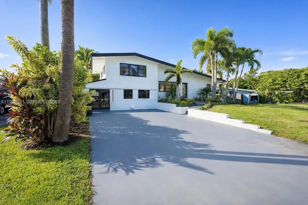 2413 Nassau Lane Fort Lauderdale FL 33312