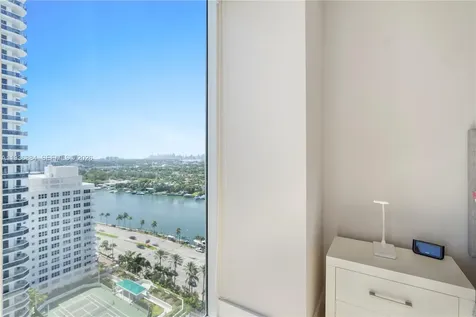 4779 Collins Avenue Miami Beach FL 33140