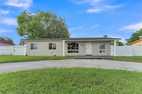 3738 NW 207th Drive Miami Gardens FL 33055