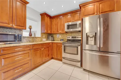 3738 NW 207th Drive Miami Gardens FL 33055