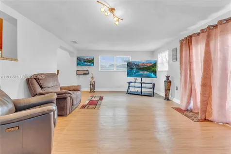 3738 NW 207th Drive Miami Gardens FL 33055