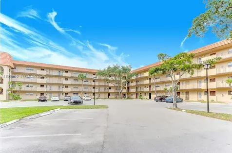 6301 N Falls Circle Drive Lauderhill FL 33319