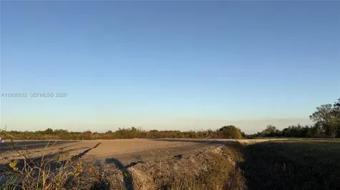 19946 NW 254 Street Okeechobee FL 34972
