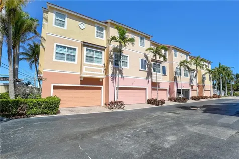 104 Harbors Way Boynton Beach FL 33435