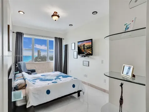 3180 S Ocean Drive Hallandale Beach FL 33009