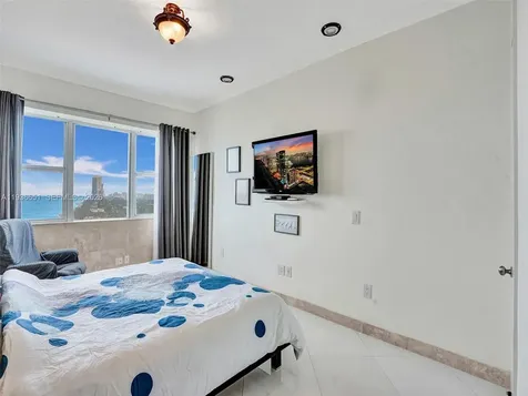 3180 S Ocean Drive Hallandale Beach FL 33009