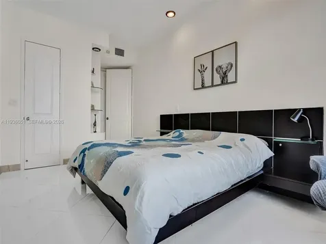 3180 S Ocean Drive Hallandale Beach FL 33009