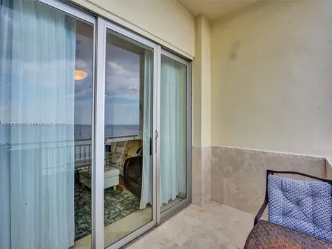 3180 S Ocean Drive Hallandale Beach FL 33009