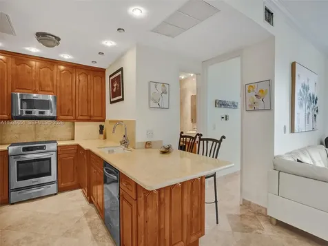 3180 S Ocean Drive Hallandale Beach FL 33009