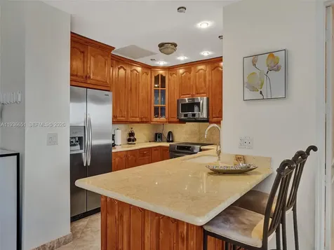 3180 S Ocean Drive Hallandale Beach FL 33009