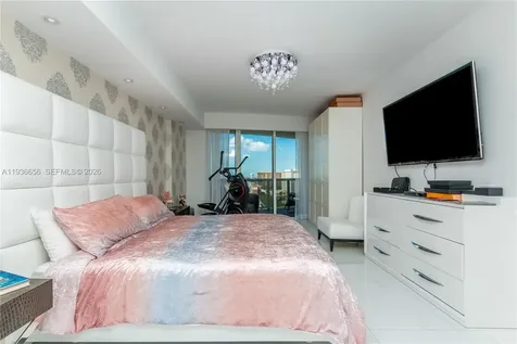 17201 Collins Avenue Sunny Isles Beach FL 33160
