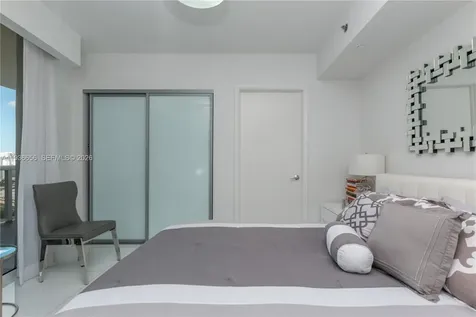 17201 Collins Avenue Sunny Isles Beach FL 33160
