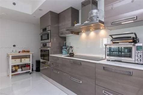 17201 Collins Avenue Sunny Isles Beach FL 33160