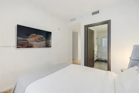 398 NE 5th Street Miami FL 33132