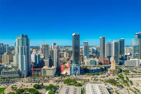 398 NE 5th Street Miami FL 33132