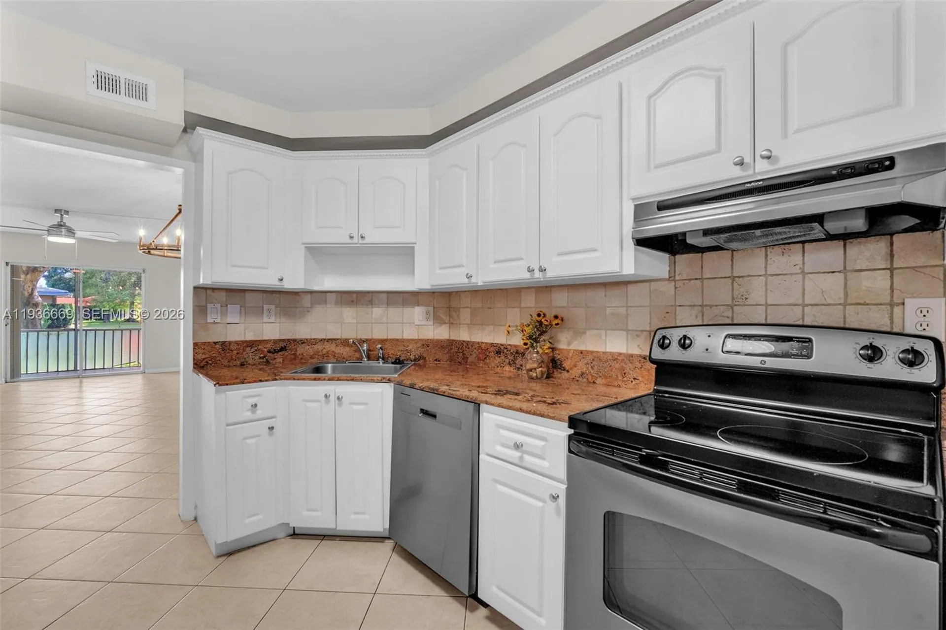 3475 Broken Woods Drive Coral Springs FL 33065
